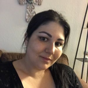 Meet your Posher, Adriana